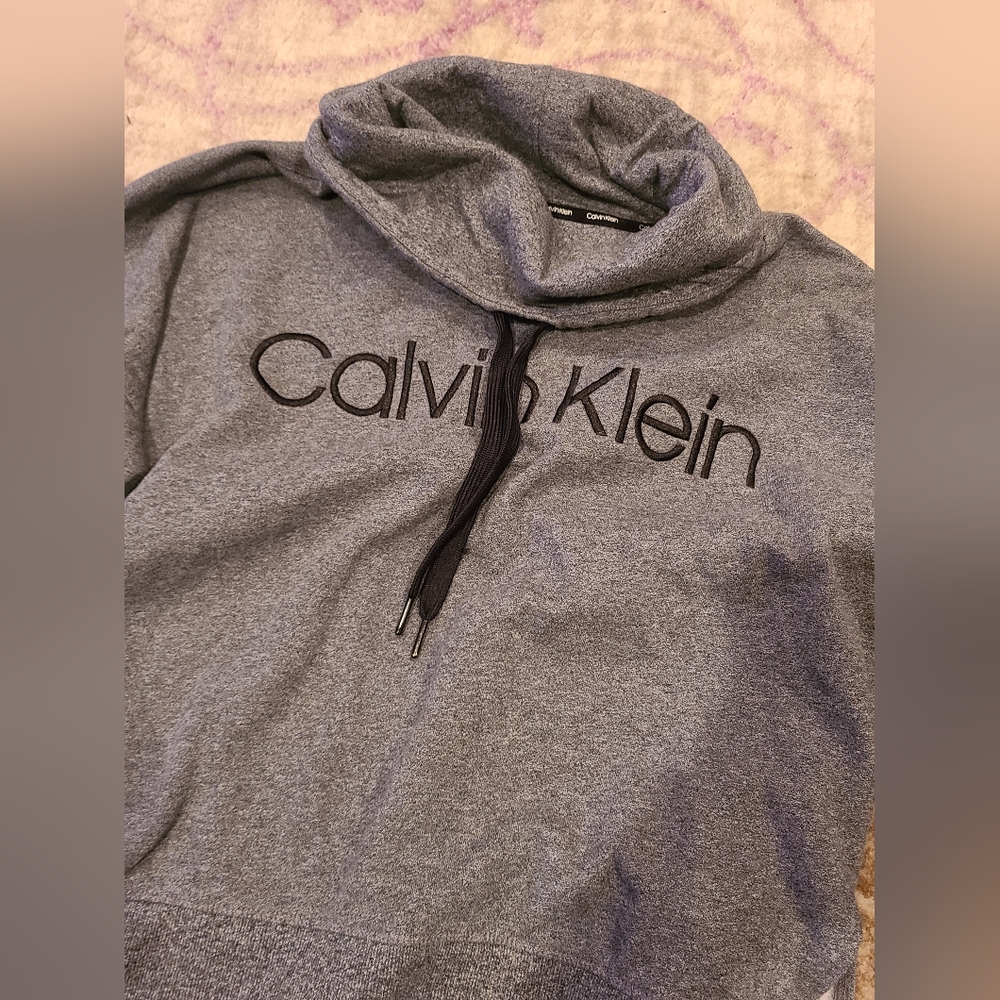Calvin Klein Sweater